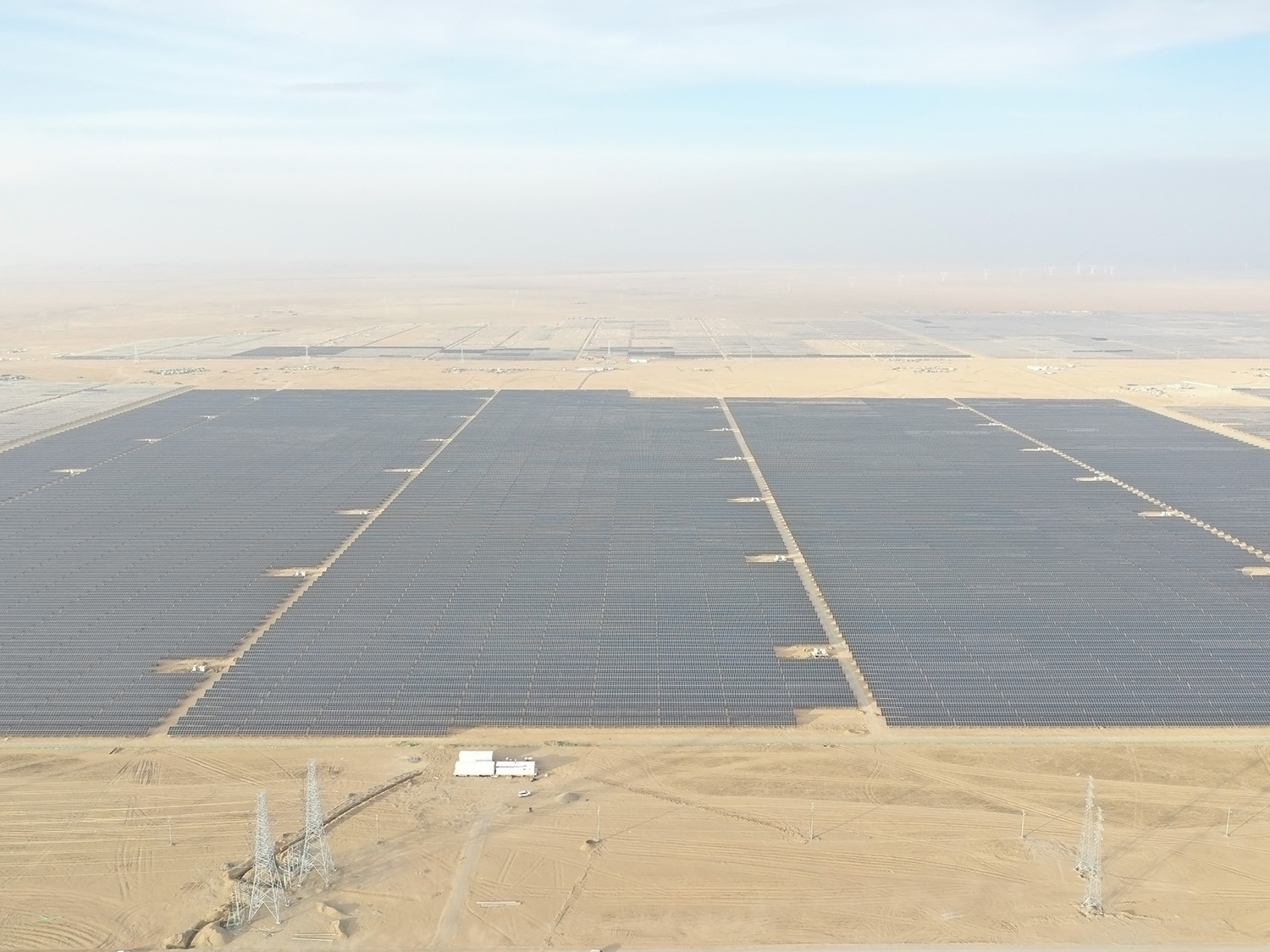 喜訊：能高公司承建100MW光伏發電項目實現全容量并網！(圖3)